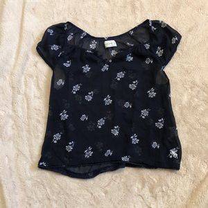 Abercrombie and Fitch top